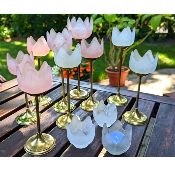 12 vintage flower candle holders - Picture 1 of 1